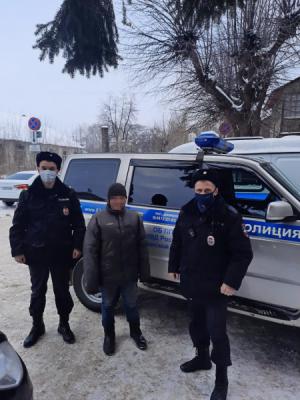 В Рязани полицейские задержали женщину, находящуюся в федеральном розыске