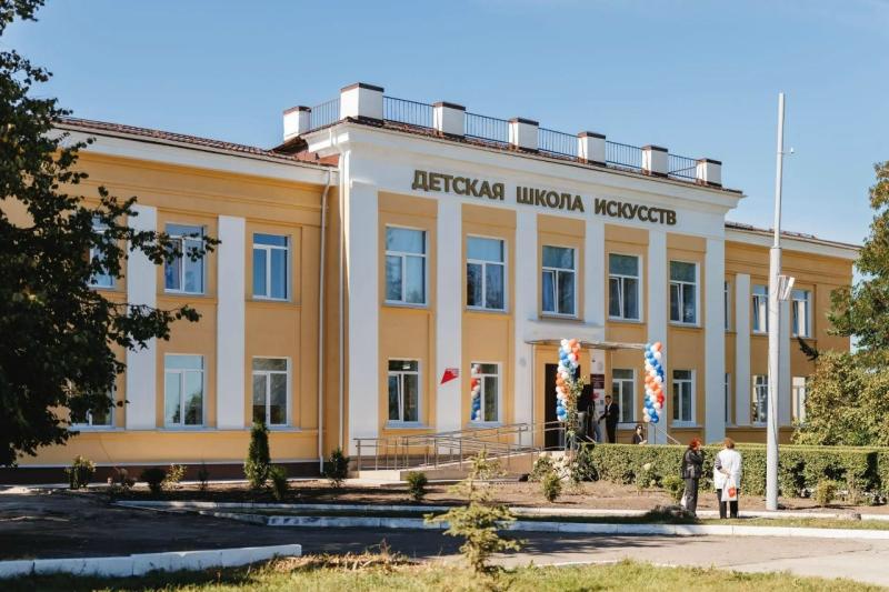 В Спасске открылась обновлённая детская школа искусств