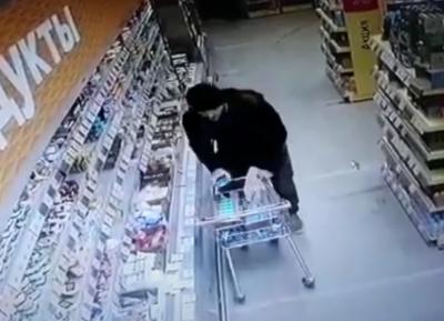 В Рязани поймали вора, стащившего продукты в магазине