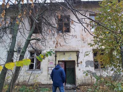 ОНФ просит мэрию закрыть доступ в заброшенный дом на улице Электрозаводской