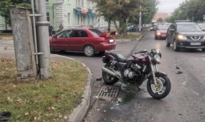 В Рязани пострадал водитель мотоцикла, столкнувшийся с иномаркой
