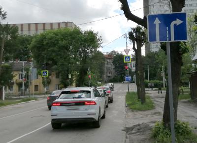 Схема движения на пересечении улиц Садовой и Есенина изменилась