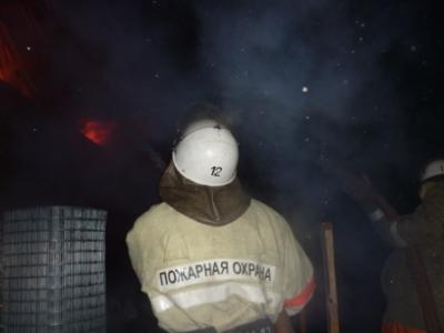 Воскресным вечером в Рязанском области огонь забрал комнату с мебелью и жилой дом