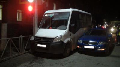 В Горроще при столкновении маршрутки с иномаркой пострадал один из пассажиров