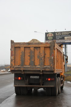 Улицы Рязани загрязняют большегрузы