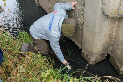 Рязанские активисты ОНФ оценили состояние загрязнённой реки Кердь