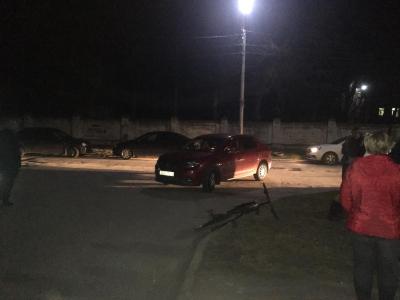 На улице Энгельса иномарка сбила велосипедиста