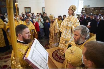 Митрополит Марк возглавил литургию в честь Собора рязанских святых