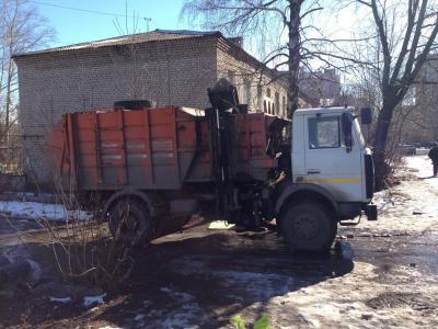 В Рязани ищут очевидцев смертельного наезда мусоровоза на женщину