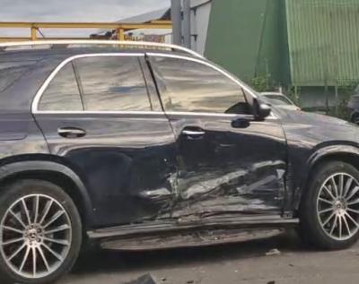 На улице Есенина в Рязани жёстко столкнулись две иномарки