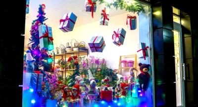 В Рязани запустили конкурс на лучшее новогоднее оформление предприятий потребительского рынка