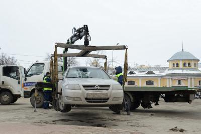 За сутки в Рязани эвакуируют с десяток неправильно припаркованных автомобилей
