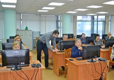 Рязанских пенсионеров приглашают на курсы компьютерной грамотности