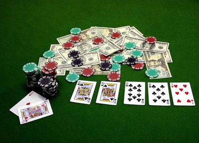 Рязанские полицейские забрали три покерных стола
