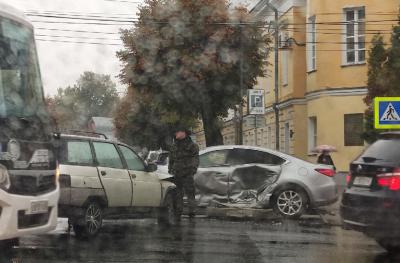 В серьёзном ДТП в центре Рязани пострадали две женщины
